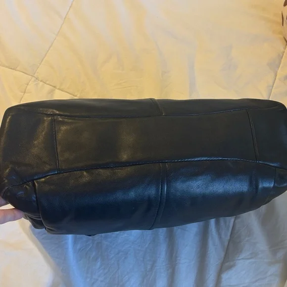 Coach Chelsea Jayden black Leather Handbag - Picture 3 of 7